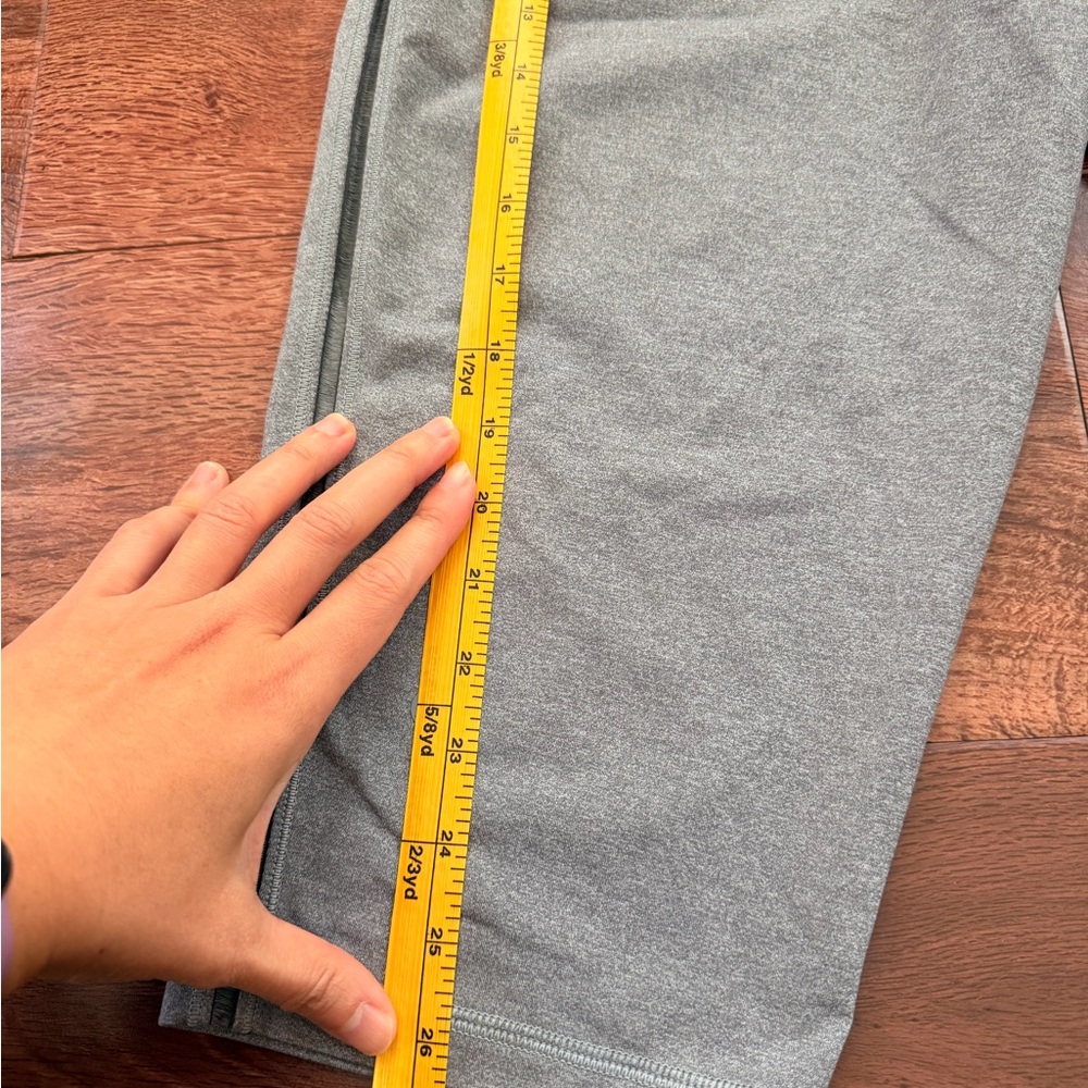 Lululemon Athletica Gray Capris - Picture 4 of 4